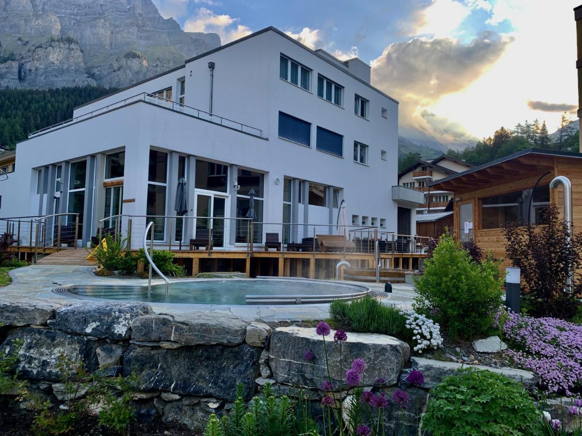 Therme 51° Hotel Physio & Spa Leukerbad Exterior foto